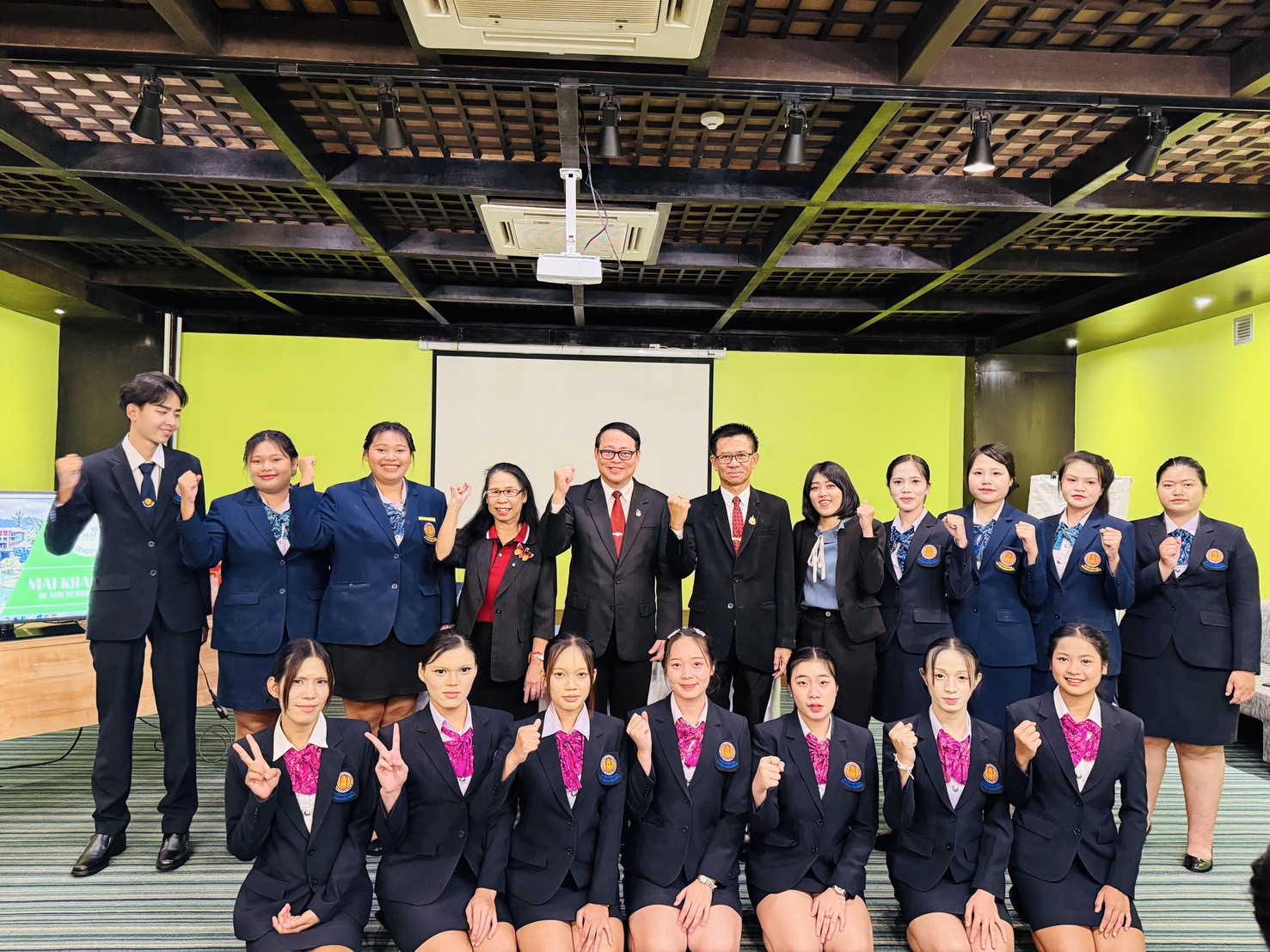 558960511 680664568400417 6879872321808978954 n