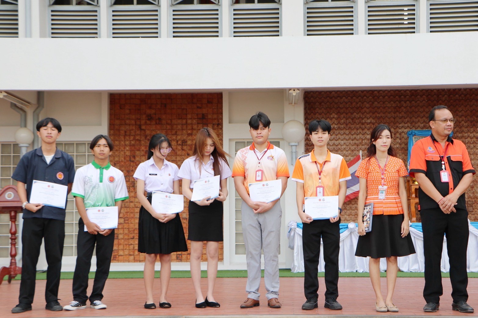 LINE ALBUM 7868 250807 16