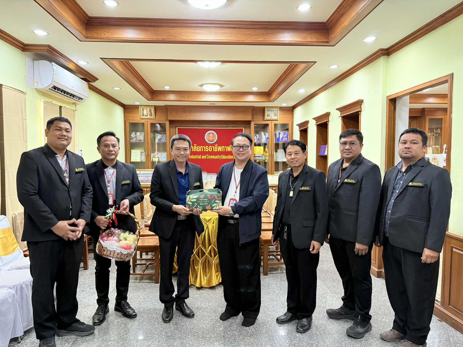 605242016 744557312011142 4890693395584492945 n