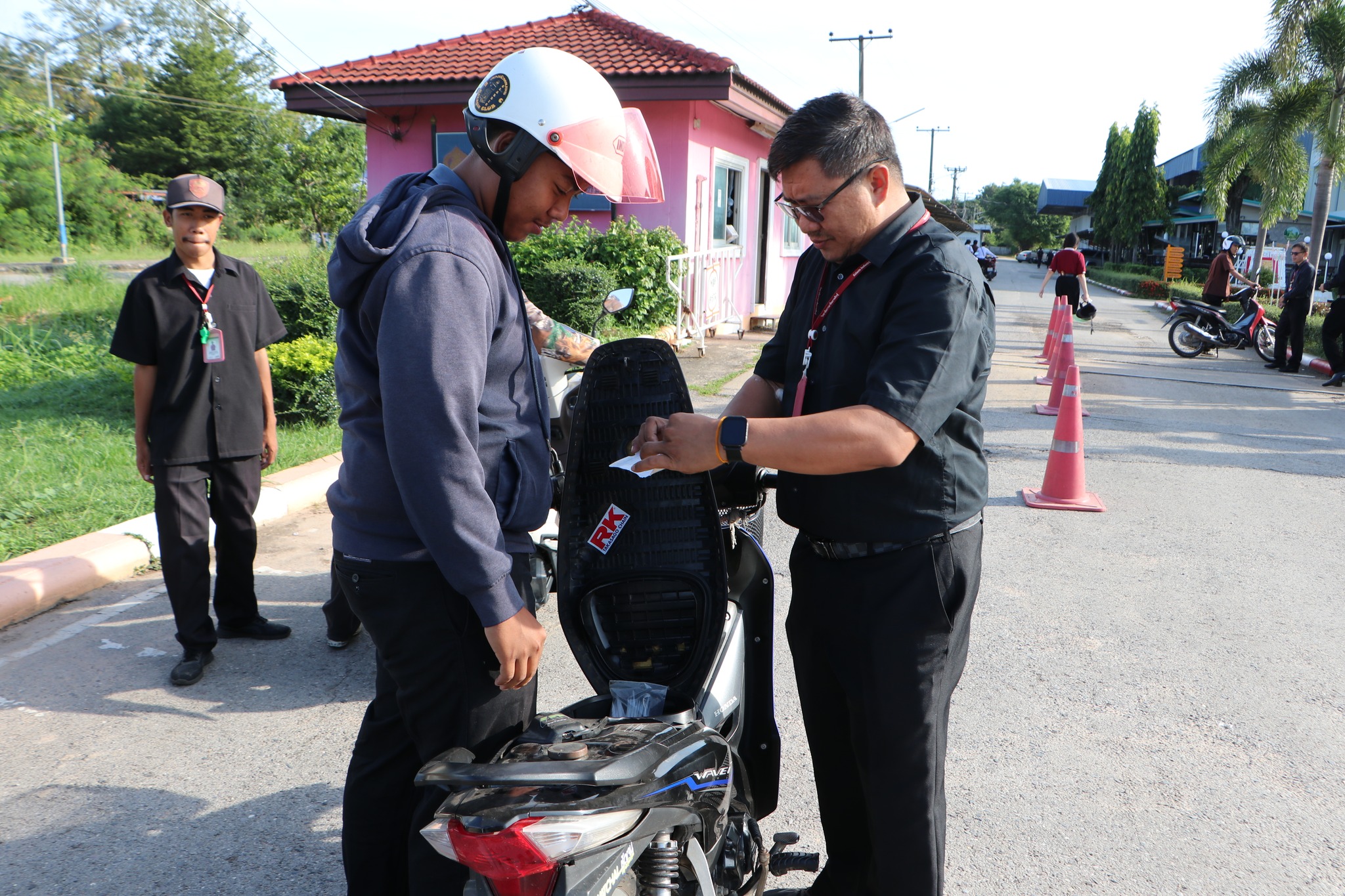 579971554 709983428801864 859639347600381682 n